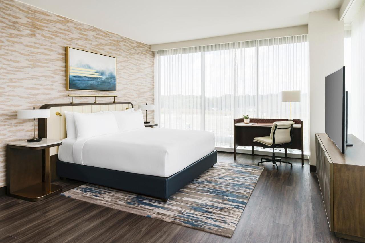Hyatt Regency Jfk Airport At Resorts World New York Exterior photo